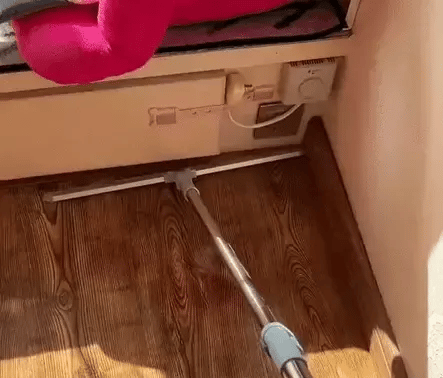 Magic Silicone Floor Wiper – Clean & Dry Floors in Seconds (No Electricity, No Effort)